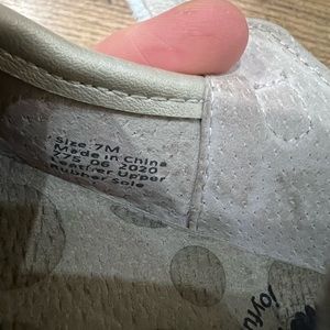 Livie and Luca, shoes, size 7